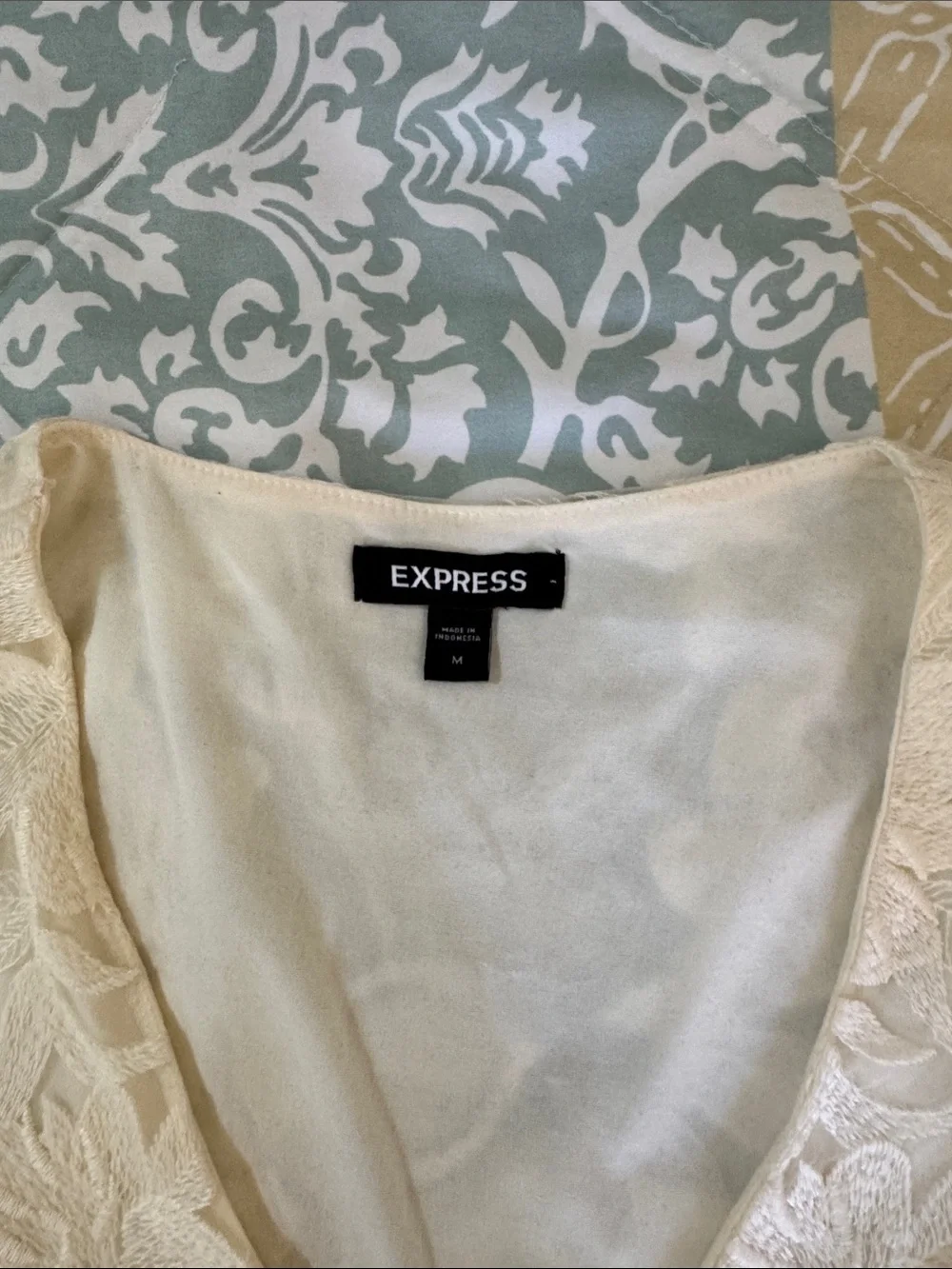 Express Cream Lace Ruffle V-Neck Blouse, USED - Picture 9 of 13